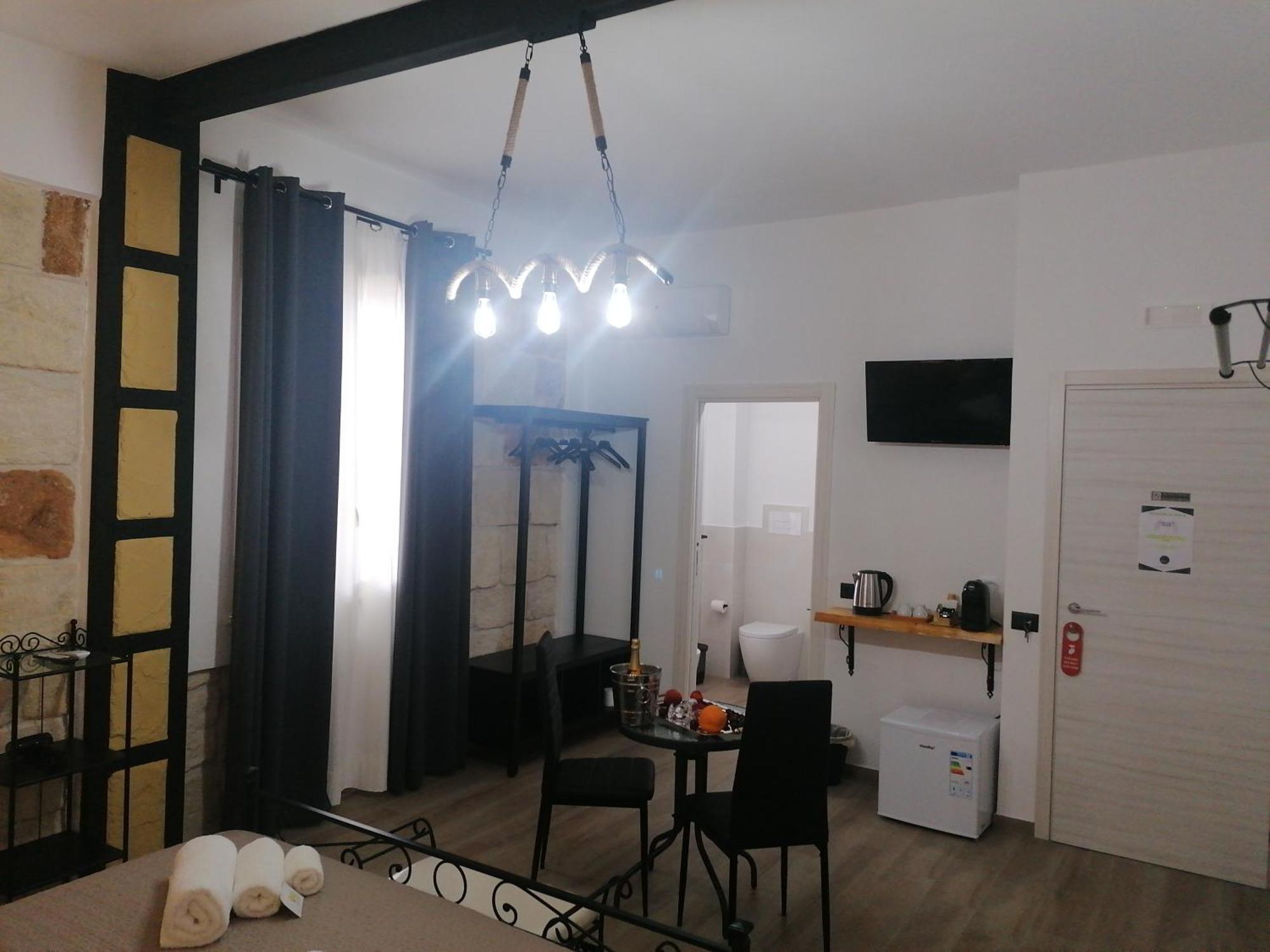 B&B 36 Passi Dal Mare 2.0 Trapani Pokój zdjęcie